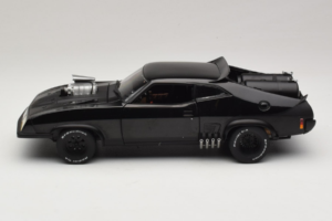 Ford Falcon XB Interceptor Mad Max 2 The Road Warrior AUTOart 1:18 72745 Metall – Bild 4 von 8