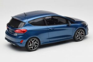 Ford Fiesta Mk8 ST Blau DNA 1:18 DNA000092 Resin – Bild 2 von 6