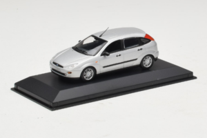Ford Focus Mk1 Silber Minichamps 1:43 FOCUS006 Metall – Bild 2 von 4