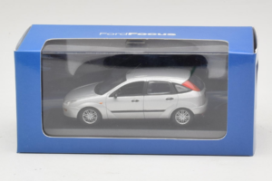 Ford Focus Mk1 Silber Minichamps 1:43 FOCUS006 Metall – Bild 4 von 4