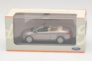 Ford Focus Mk2 CC Grau Minichamps 1:43 FORD005 Metall – Bild 4 von 4