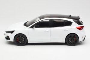 Ford Focus ST Mk4 Frozen Weiss MCG 1:18 MCG18453 Metall – Bild 3 von 6