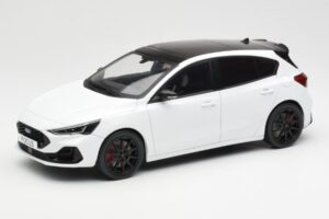 Ford Focus ST Mk4 Frozen Weiss MCG 1:18 MCG18453 Metall