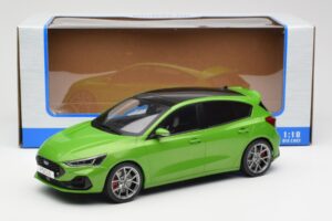 Ford Focus ST Mk4 Grün MCG 1:18 MCG18452 Metall – Bild 6 von 6
