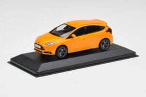 Ford Focus ST Mk3 Tangerine Scream Minichamps 1:43 FOCUS001 Metall – Bild 2 von 4