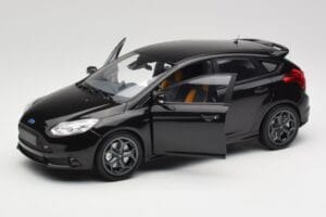 Ford Focus ST Mk2 Panther Black Metallic Minichamps 1:18 110082000 Metall – Bild 2 von 8
