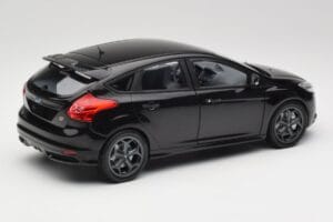 Ford Focus ST Mk2 Panther Black Metallic Minichamps 1:18 110082000 Metall – Bild 3 von 8
