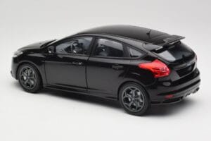 Ford Focus ST Mk2 Panther Black Metallic Minichamps 1:18 110082000 Metall – Bild 7 von 8