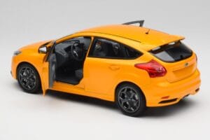 Ford Focus ST Mk2 Tangerine Scream Minichamps 1:18 110082005 Metall – Bild 5 von 8