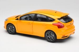 Ford Focus ST Mk2 Tangerine Scream Minichamps 1:18 110082005 Metall – Bild 7 von 8