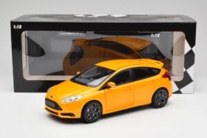 Ford Focus ST Mk2 Tangerine Scream Minichamps 1:18 110082005 Metall – Bild 8 von 8