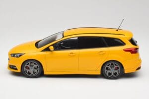 Ford Focus ST Turnier Mk3 Gelb MCG 1:18 MCG18464 Metall – Bild 3 von 6