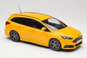Ford Focus ST Turnier Mk3 Gelb MCG 1:18 MCG18464 Metall – Bild 4 von 6