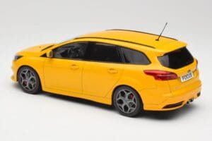 Ford Focus ST Turnier Mk3 Gelb MCG 1:18 MCG18464 Metall – Bild 5 von 6
