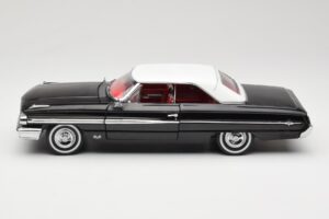 Ford Galaxie 500 Schwarz Sun Star 1:18 1442 Metall – Bild 4 von 8