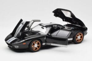 Ford GT Schwarz Mit Weissen Streifen AUTOart 1:18 73023 Metall – Bild 2 von 8