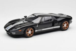 Ford GT Schwarz Mit Weissen Streifen AUTOart 1:18 73023 Metall