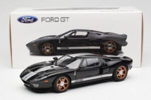 Ford GT Schwarz Mit Weissen Streifen AUTOart 1:18 73023 Metall – Bild 8 von 8