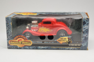 Ford High Tech Rot mit Flamme American Muscle 1:18 7726 Metall – Bild 4 von 4