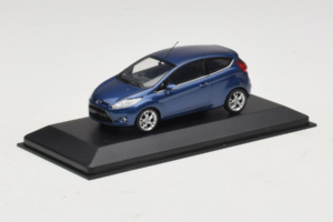 Ford Ka Dark Blue Metallic Minichamps 1:43 FORD004 Metall – Bild 2 von 4