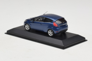 Ford Ka Dark Blue Metallic Minichamps 1:43 FORD004 Metall – Bild 3 von 4