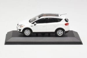 Ford Kuga Mk1 Weiss Minichamps 1:43 KUGA001 Metall