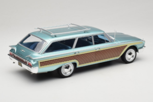 Ford Country Squire Blau MCG 1:18 MCG18049 Metall – Bild 2 von 6