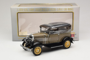 Ford Model A Tudor Chicle Drab Motor City 1:18 41003 Metall – Bild 6 von 6