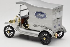 Ford Model T Delivery Truck Silber Eagle Collectibles 1:18 430600 Metall – Bild 5 von 6