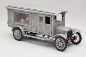 Ford Model T Ornate Carved Hearse Precision Miniatures 1:18 PMSC-07G Metall – Bild 6 von 8