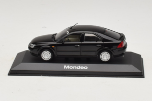 Ford Mondeo Mk3 Schwarz Minichamps 1:43 MONDEO004 Metall
