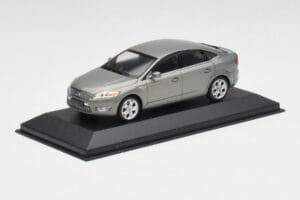 Ford Mondeo Mk3 Sedan Grau Metallic Minichamps 1:43 IND403086003 Metall – Bild 2 von 4