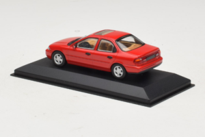 Ford Mondeo Mk1 Sedan Rot Minichamps 1:43 82000 Metall – Bild 3 von 4