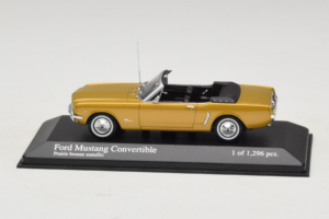 Ford Mustang Cabriolet Gold Minichamps 1:43 400082432 Metall