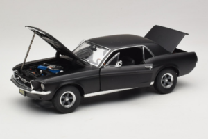 Ford Mustang Creed Movie GreenLight 1:18 13611 Metall – Bild 2 von 8