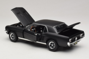 Ford Mustang Creed Movie GreenLight 1:18 13611 Metall – Bild 5 von 8