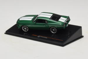 Ford Mustang Custom Grün IXO 1:43 CLC530N Metall – Bild 3 von 4