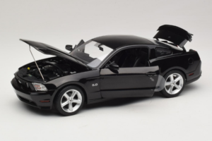 Ford Mustang GT Schwarz Drive Movie GreenLight 1:18 13609 Metall – Bild 2 von 8