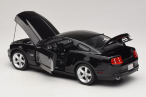 Ford Mustang GT Schwarz Drive Movie GreenLight 1:18 13609 Metall – Bild 5 von 8