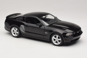 Ford Mustang GT Schwarz Drive Movie GreenLight 1:18 13609 Metall – Bild 6 von 8