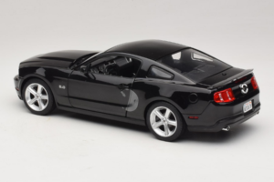 Ford Mustang GT Schwarz Drive Movie GreenLight 1:18 13609 Metall – Bild 7 von 8