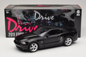 Ford Mustang GT Schwarz Drive Movie GreenLight 1:18 13609 Metall – Bild 8 von 8