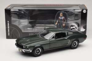 Ford Mustang GT Bullitt mit Steve McQueen Figur Greenlight 1:18 12885 Metall – Bild 8 von 8