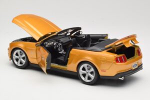 Ford Mustang GT S197 Cabriolet Gold Maisto 1:18 31158 Metall – Bild 4 von 7