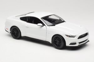 Ford Mustang GT S550 Weiss Maisto 1:18 31197 Metall – Bild 6 von 8