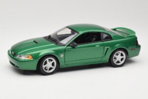 Ford Mustang GT SN95 Grün Maisto 1:18 50326 Metall
