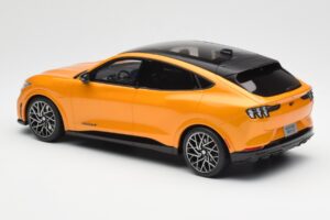 Ford Mustang Mach-E GT Performance Cyber Orange Otto 1:18 OT983 Resin – Bild 5 von 6