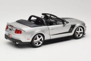 Ford Mustang S197 Roush 427R Cabriolet Silber Maisto 1:18 31669 Metall – Bild 3 von 8