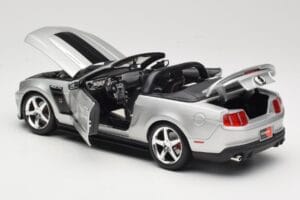 Ford Mustang S197 Roush 427R Cabriolet Silber Maisto 1:18 31669 Metall – Bild 5 von 8