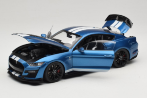 Ford Mustang Shelby GT500 S550 Atlas Blue Metallic IXO 1:18 18RDC244-FO Metall – Bild 2 von 8